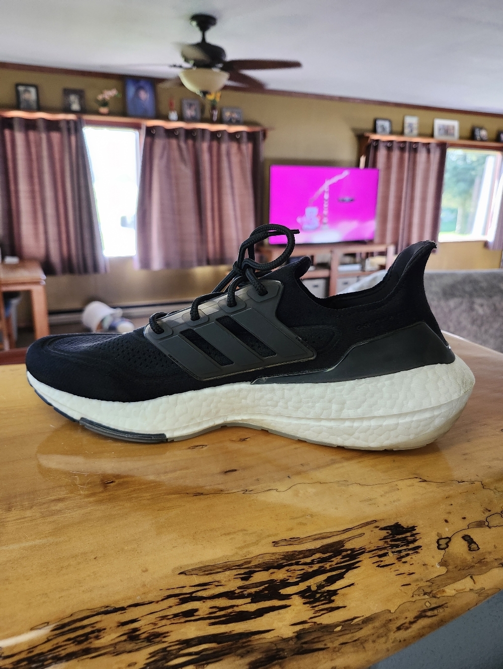 Adidas UltraBoost - Picture 7 of 7